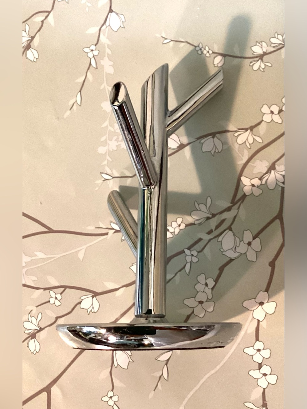 Umbra Jewelry ring holder, tree 3 branches. 4” x 2 1/4”